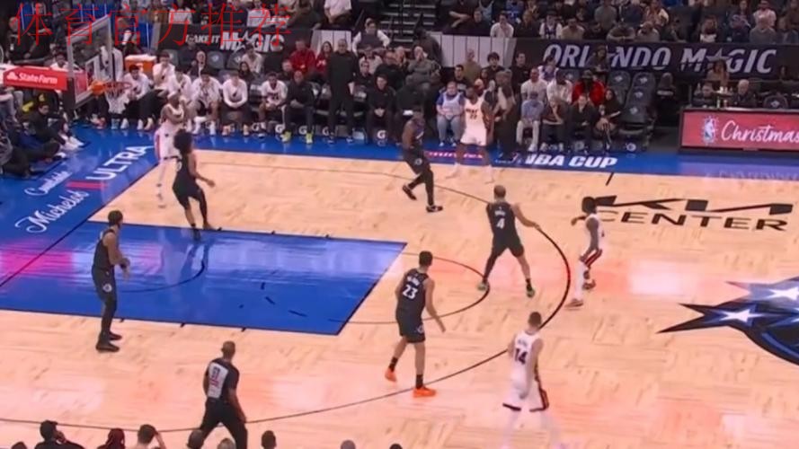 唐斯单手隔扣领衔12月10日五佳球 唐斯单手隔扣领衔12月10日五佳球